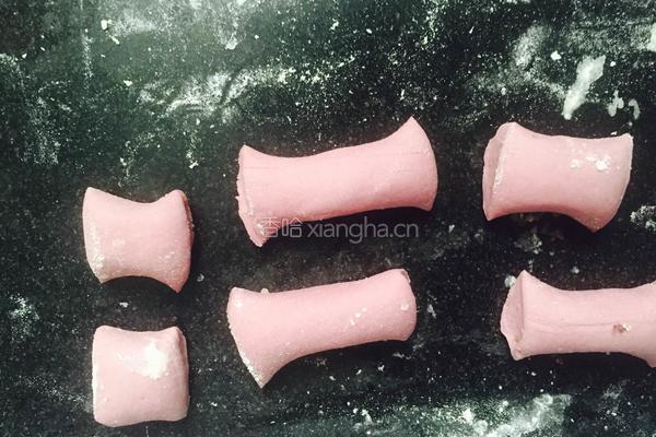 双鱼戏花的做法图解8
