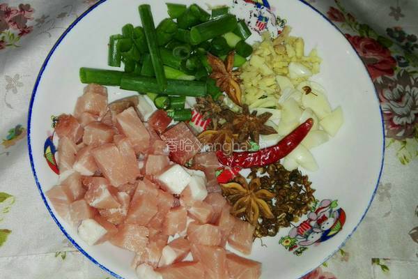 豆角土豆肉焖面的做法图解1