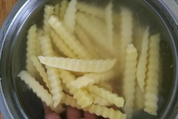 孜然土豆条的做法图解2
