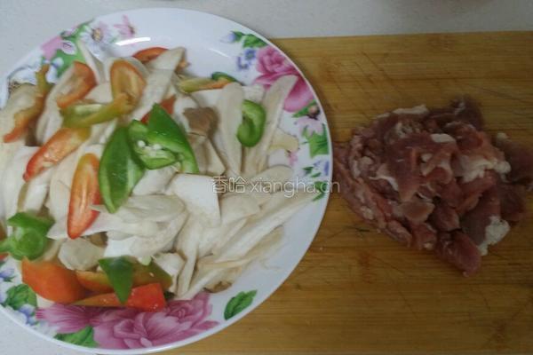 肉炒杏鲍菇的做法图解1