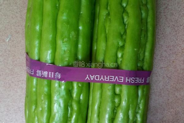苦瓜酿肉的做法图解1
