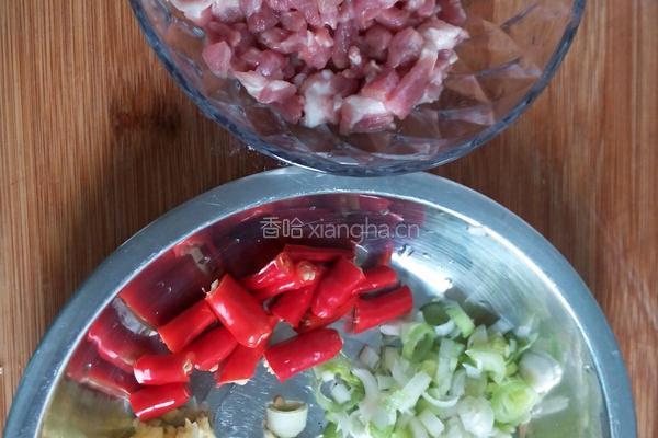 干煸四季豆的做法图解2