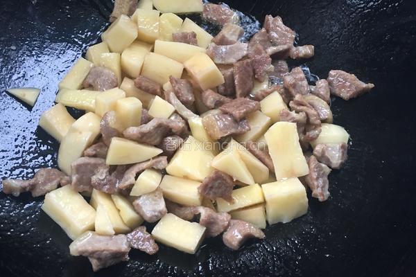 咖喱牛肉饭的做法图解5