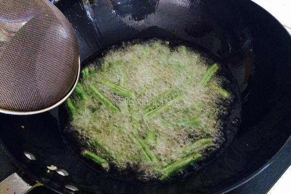 油焖豆角的做法图解2