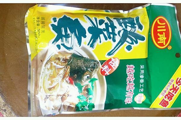 麻辣酸菜鱼火锅的做法图解1