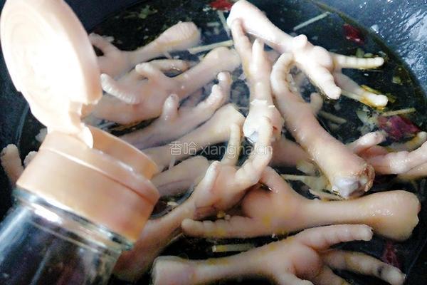 香辣凤爪的做法图解11