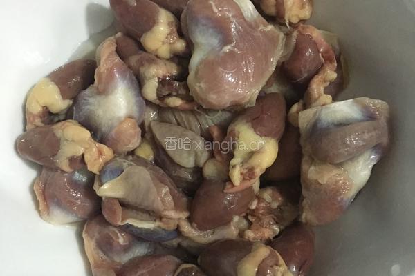 炒鸡杂的做法图解1