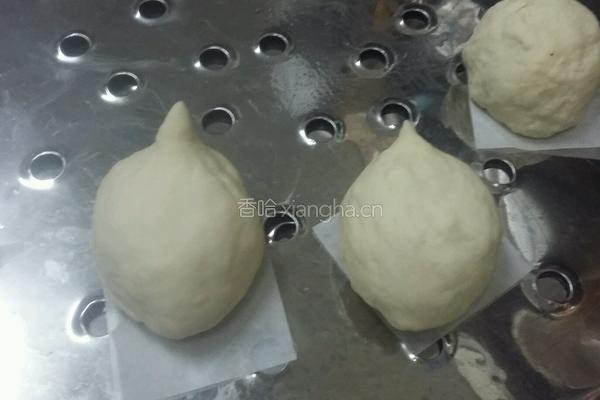 南山寿桃包的做法图解5