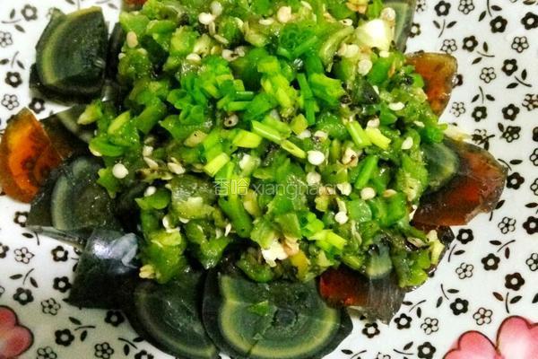 青椒皮蛋的做法图解4