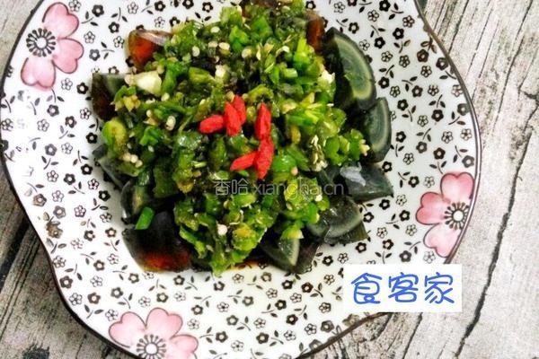 青椒皮蛋的做法图解5