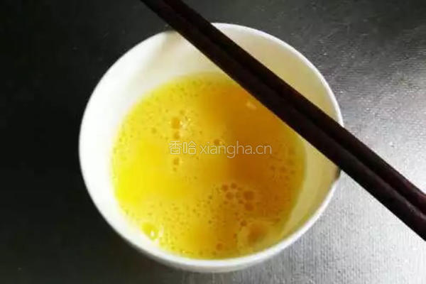 DIY什锦炒饭的做法图解3