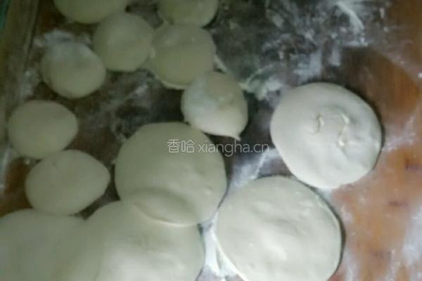 地皮菜包子的做法图解17