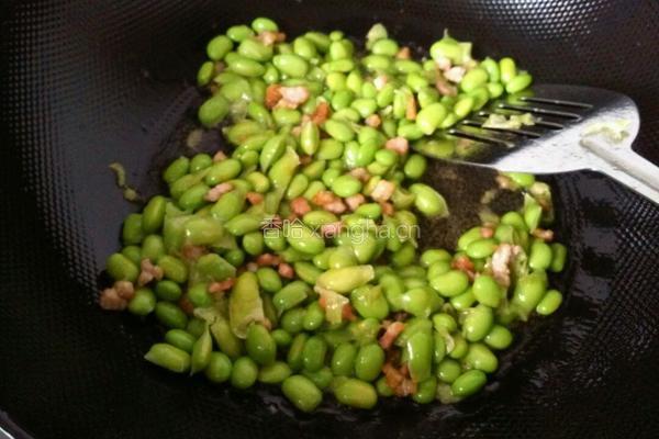 毛豆辣丁的做法图解3