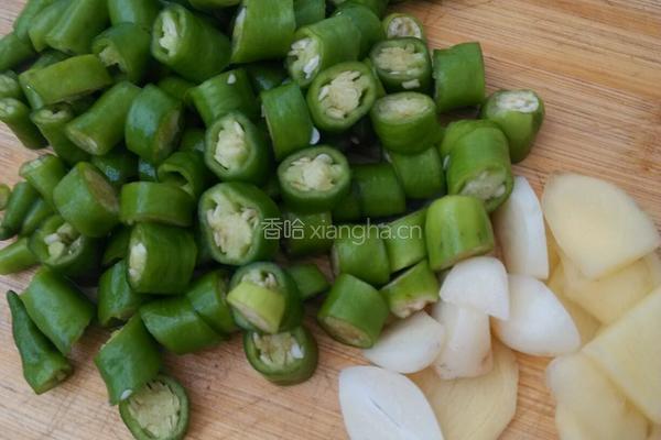 素炒三月瓜的做法图解2