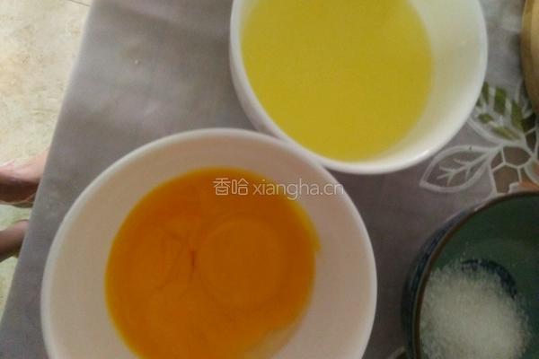 六寸戚风蛋糕的做法图解2