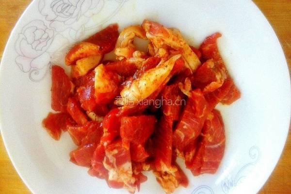洋葱炒肉的做法图解3