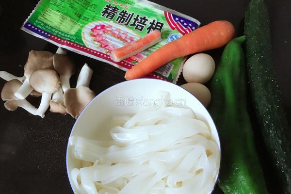 清炒河粉的做法图解1