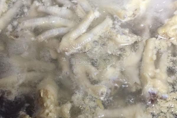 泡椒鸡爪的做法图解4