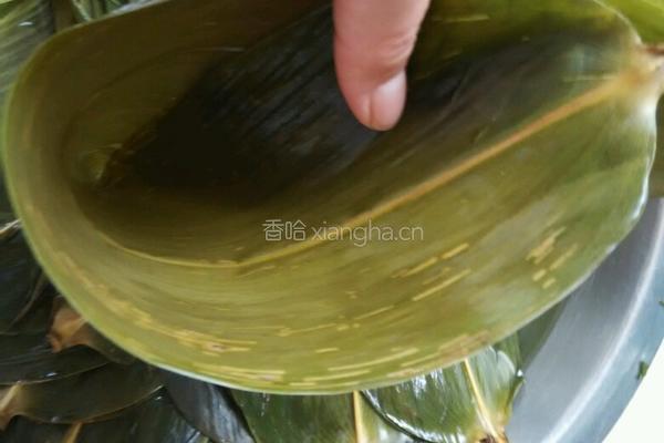 包粽子的做法图解3