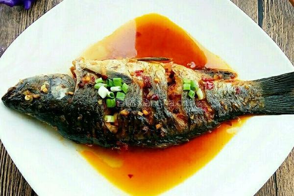 豆瓣鲫鱼的做法图解10