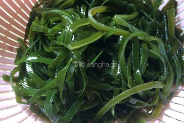香辣海带丝的做法图解2