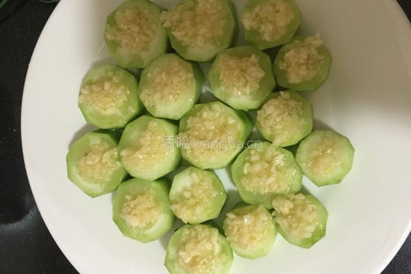 蒜蓉蒸胜瓜的做法图解4
