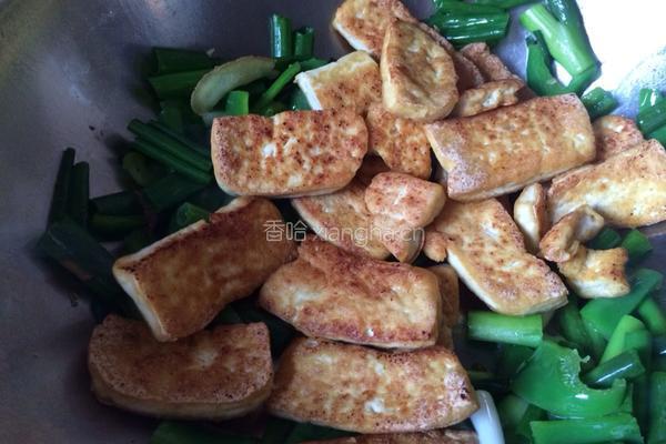 葱爆豆腐的做法图解8