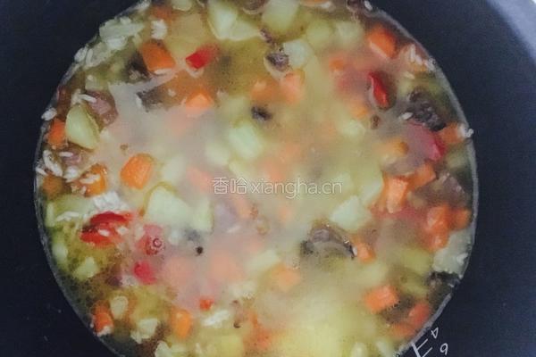 土豆胡萝卜腊肉焖饭的做法图解17