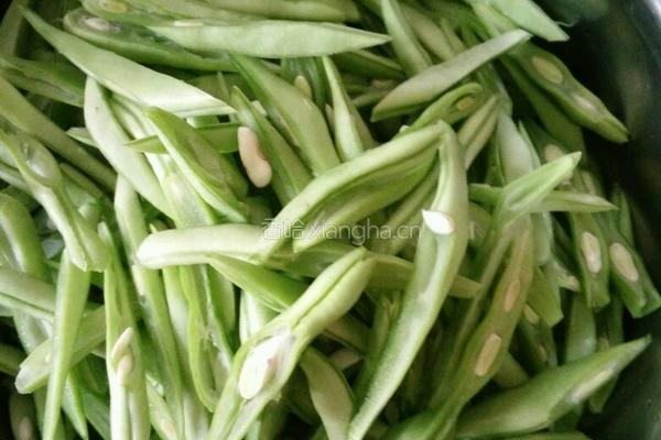 家常豆角的做法图解1