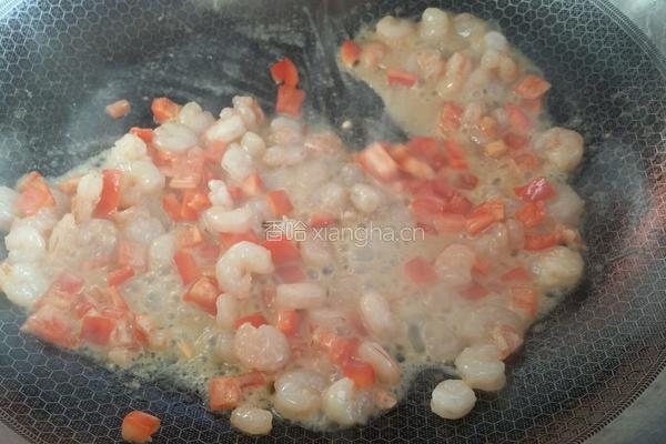青豆炒虾仁的做法图解9