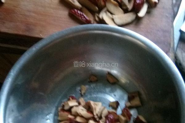 姜枣茶的做法图解1
