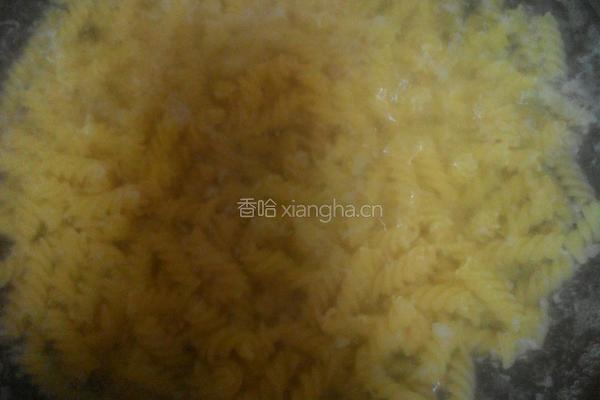 意大利螺丝粉的做法图解2