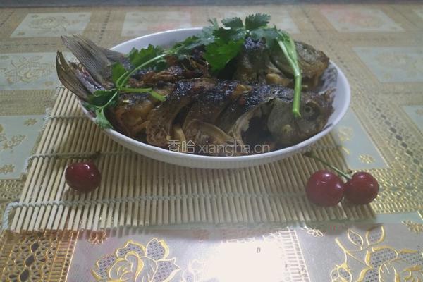 香酥鲫鱼的做法图解5