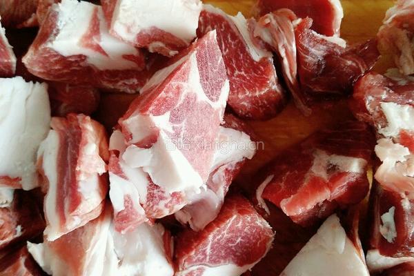 白萝卜炖羊肉的做法图解3