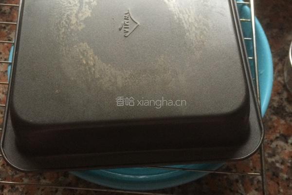 把寸戚风蛋糕（方形）的做法图解11