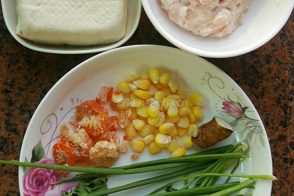 嫩肉蒸豆腐的做法图解1
