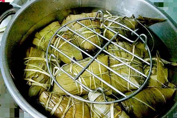 蜜棗碱水粽的做法图解11