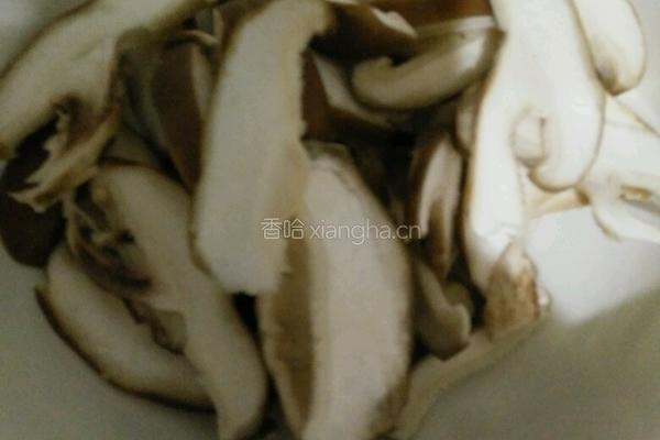 香菇小白菜的做法图解1