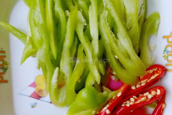 尖椒干豆腐的做法图解2