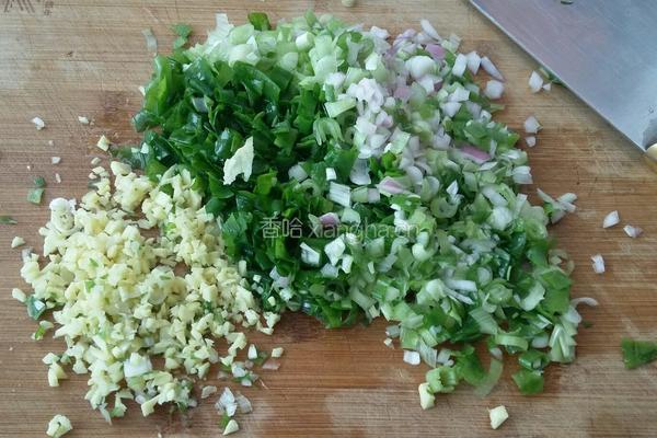 毛芹菜馅饺子的做法图解2