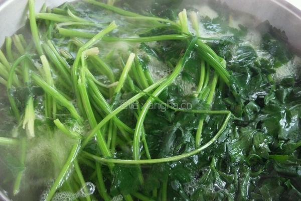 毛芹菜馅饺子的做法图解6
