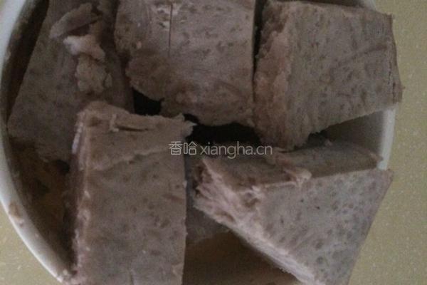 香芋黑米红豆粥。的做法图解4