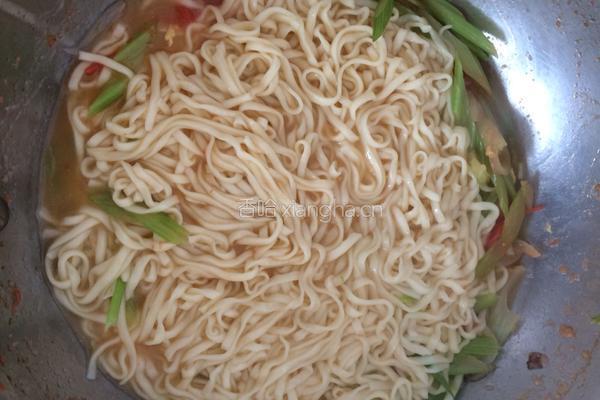 芹菜蛋焖面的做法图解7