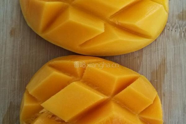 芒果椰汁西米露的做法图解3