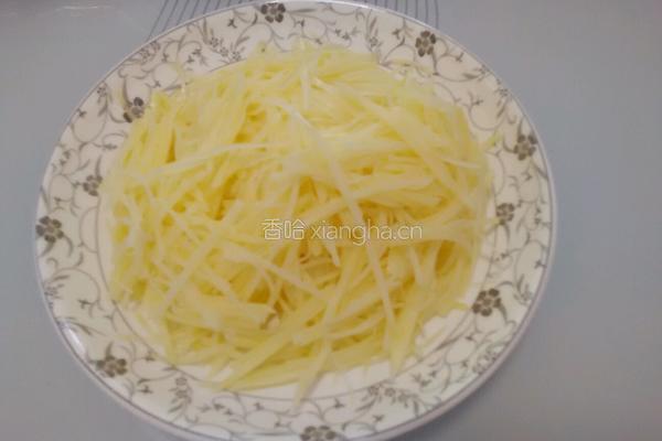 柠檬土豆丝的做法图解3