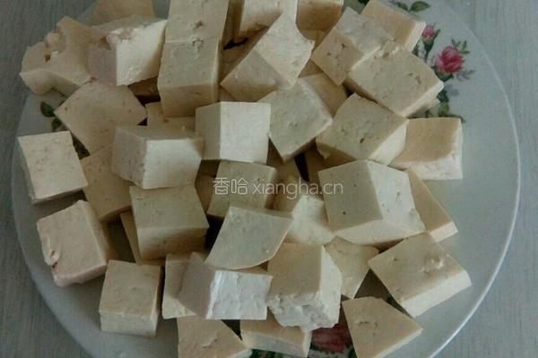 红烧排骨豆腐泡的做法图解2