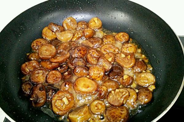 油焖小花菇的做法图解12