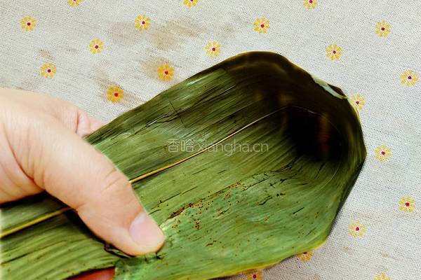 香菇花生肉粽(龙舟粽)的做法图解9