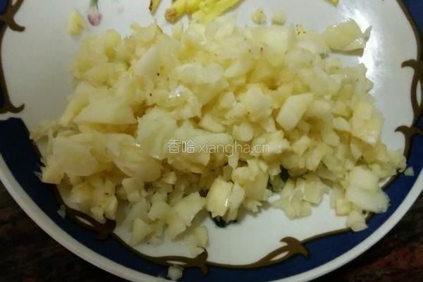 夏季食谱―茄子酱（超简单的下饭菜）的做法图解2