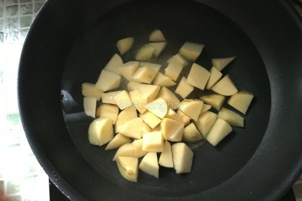 红烧土豆块的做法图解4